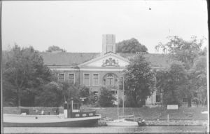 018829.jpg