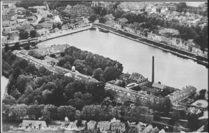 Westerhaven en Provinciaal Ziekenhuis(PZ)1948
Op voorgrond Westersingel.

